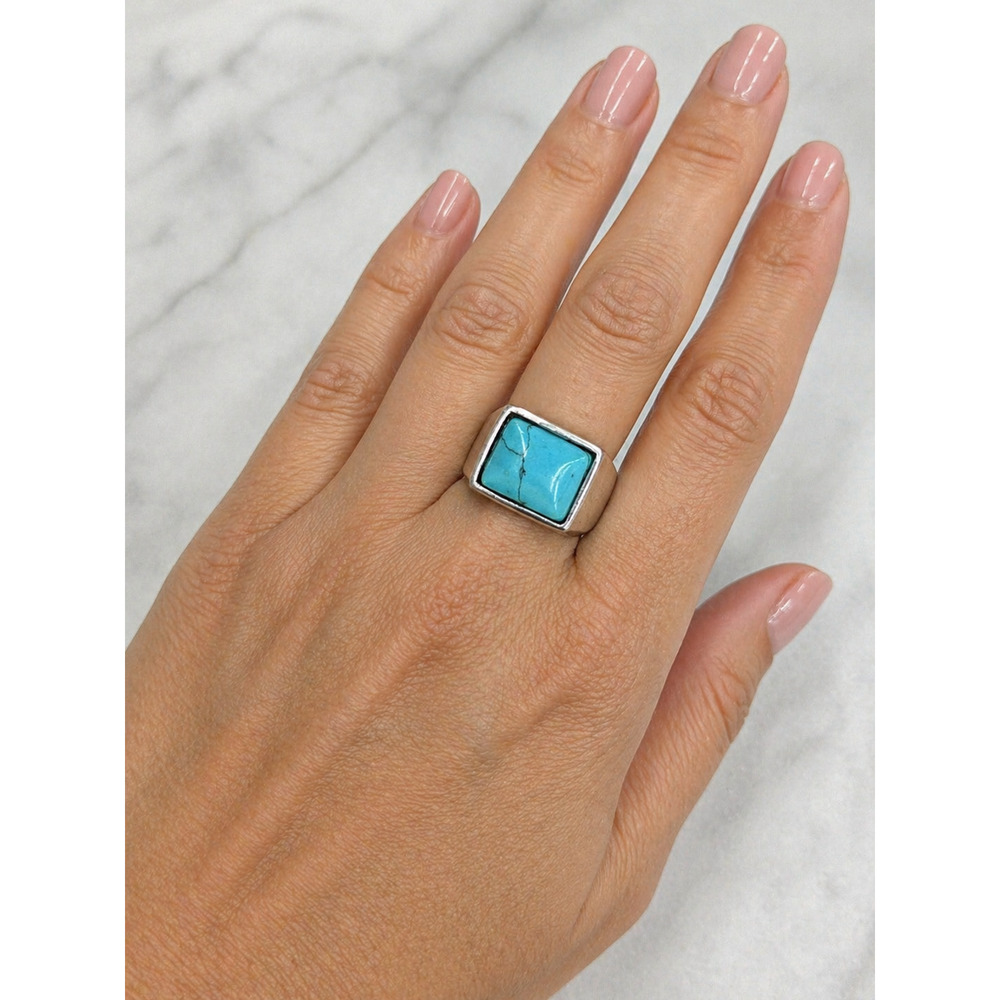 Vintage Turquoise Statement Ring Silver Tone Square Bezel Size 7.5 Southwestern